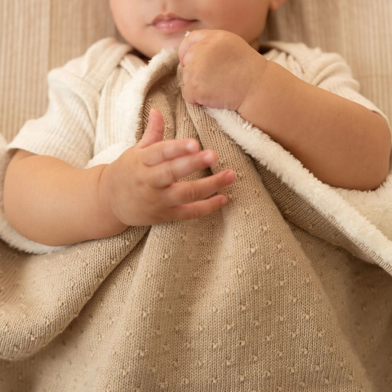 LD Pure Knitted/ Fleece Blanket 140x110cm