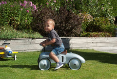 Retro Roller Ride-On