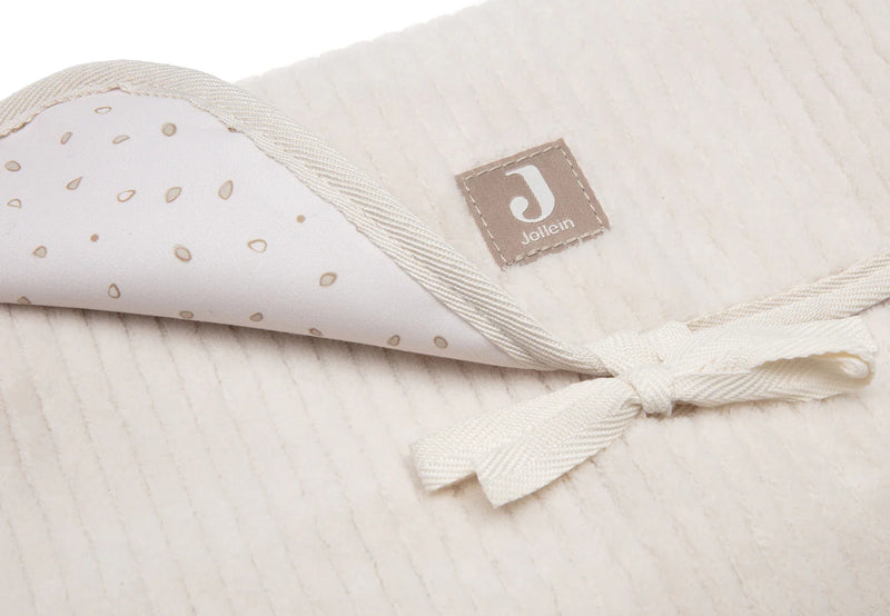 Changing Pad With Storage Pockets