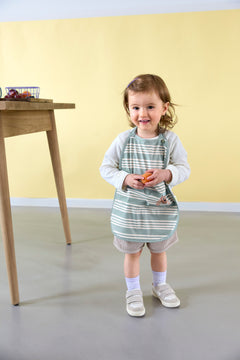 Medium Drop Bib With Pocket