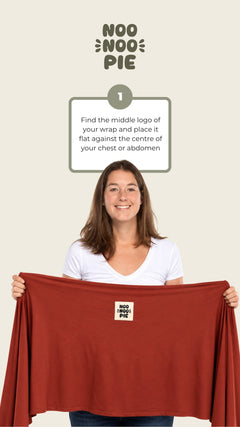 How to wear the Noonoo Pie Baby Carrier, step 1