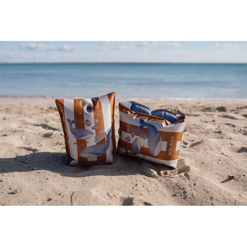 Little Dutch armbands Ocean World on the beach