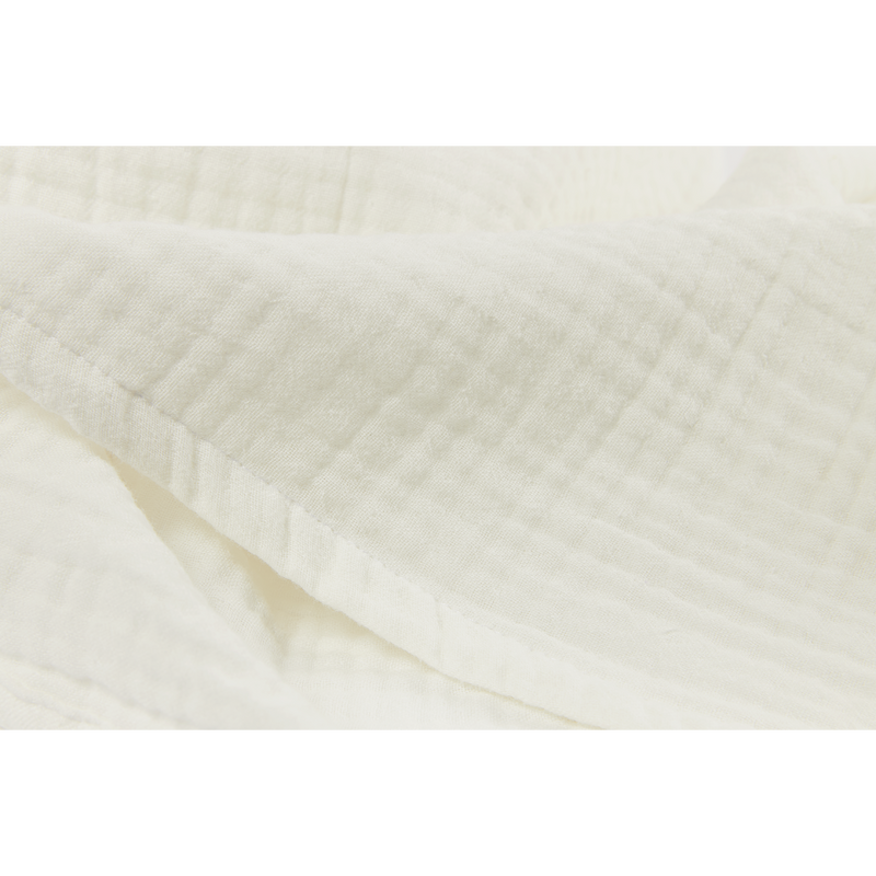Close up of the Meyco Offwhite pre-washed muslin