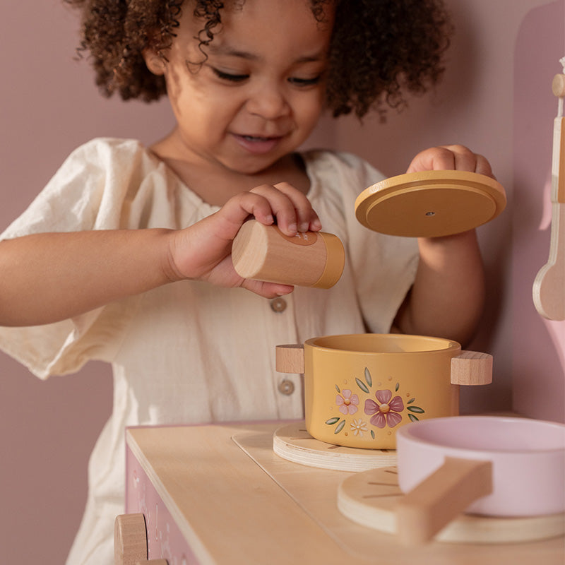 LD Wooden Kitchen Pink FSC