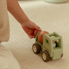 LD Concrete truck with pourer FSC