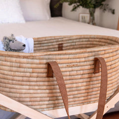 Ko-Coon Timeless moses basket tan in a bedroom