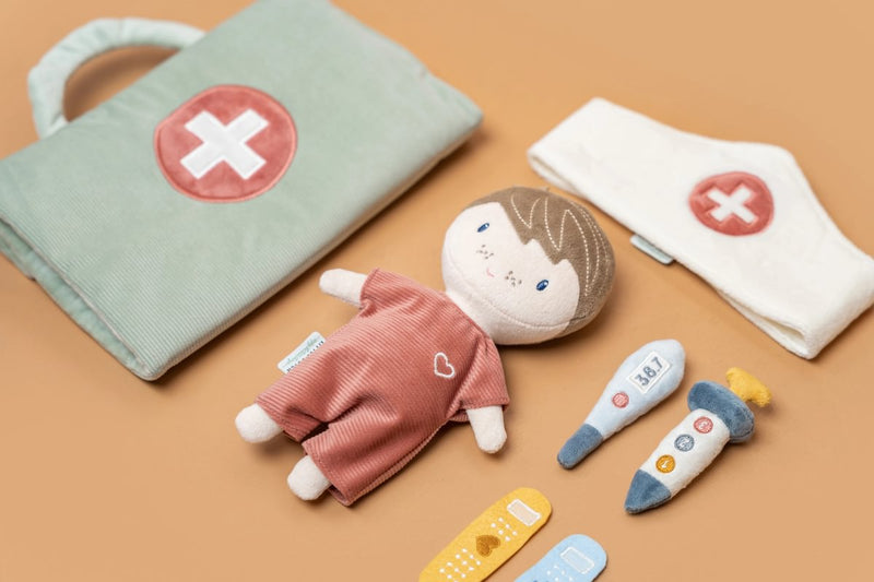LD Jim Doll Doctor Care Set