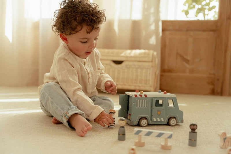 LD Wooden Police Bus FSC