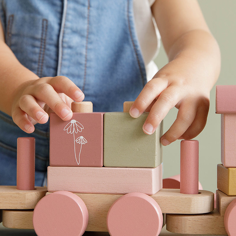 LD wooden stacking train